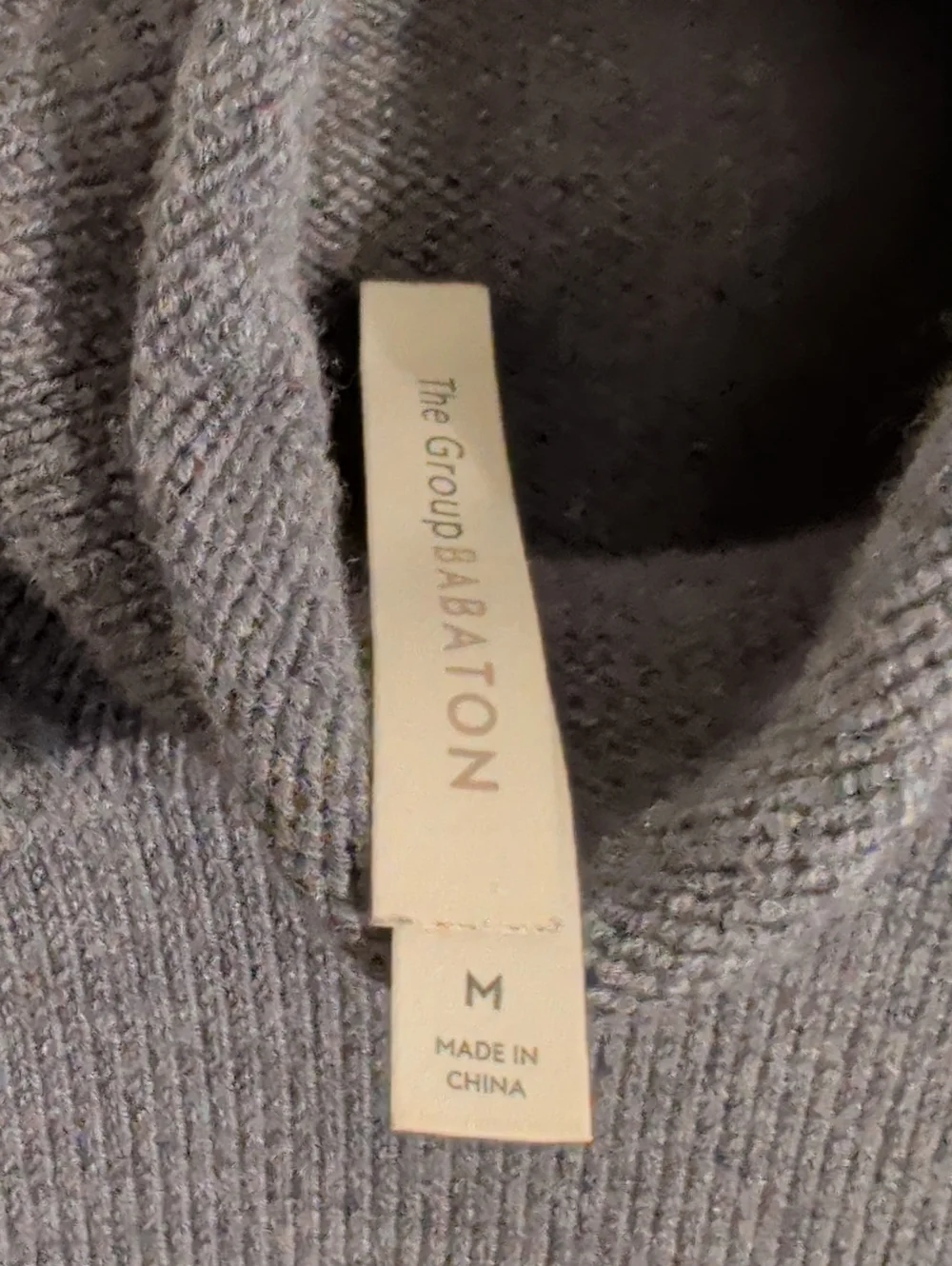 ARITZIA BABATON roll neck merino wool sweater - size medium - Picture 2 of 8